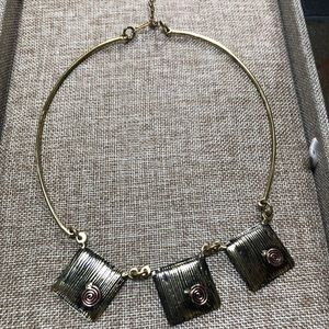 Statement necklace